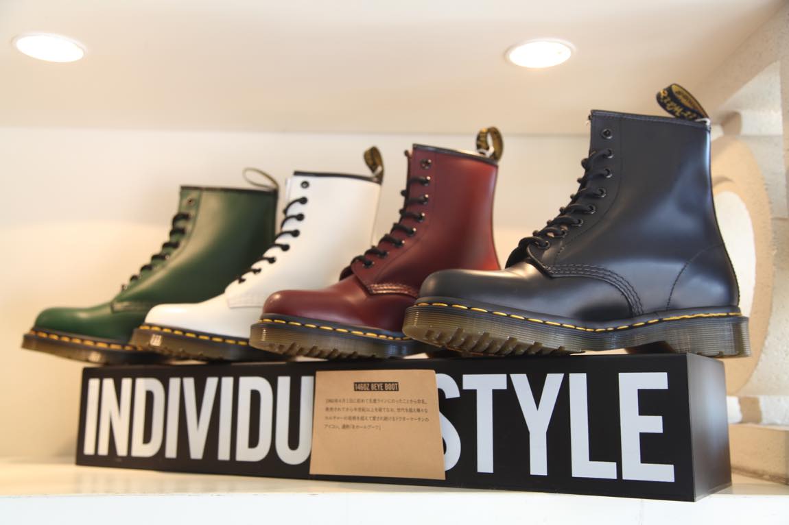 dr martens 1560