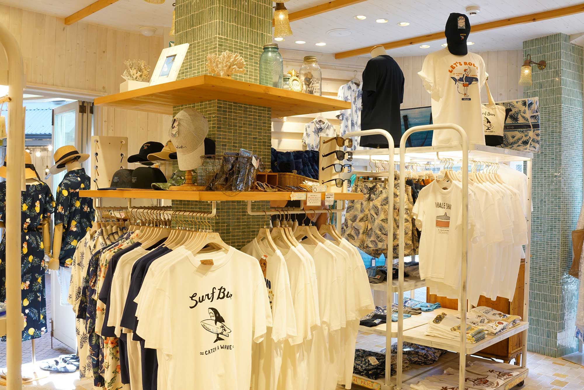 Splash okinawa Mihama market